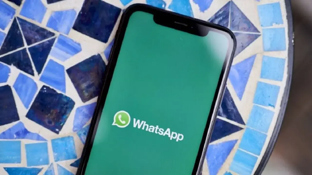 WhatsApp Plus Launches Premium Features for iOS: What Tech Learners Should Know